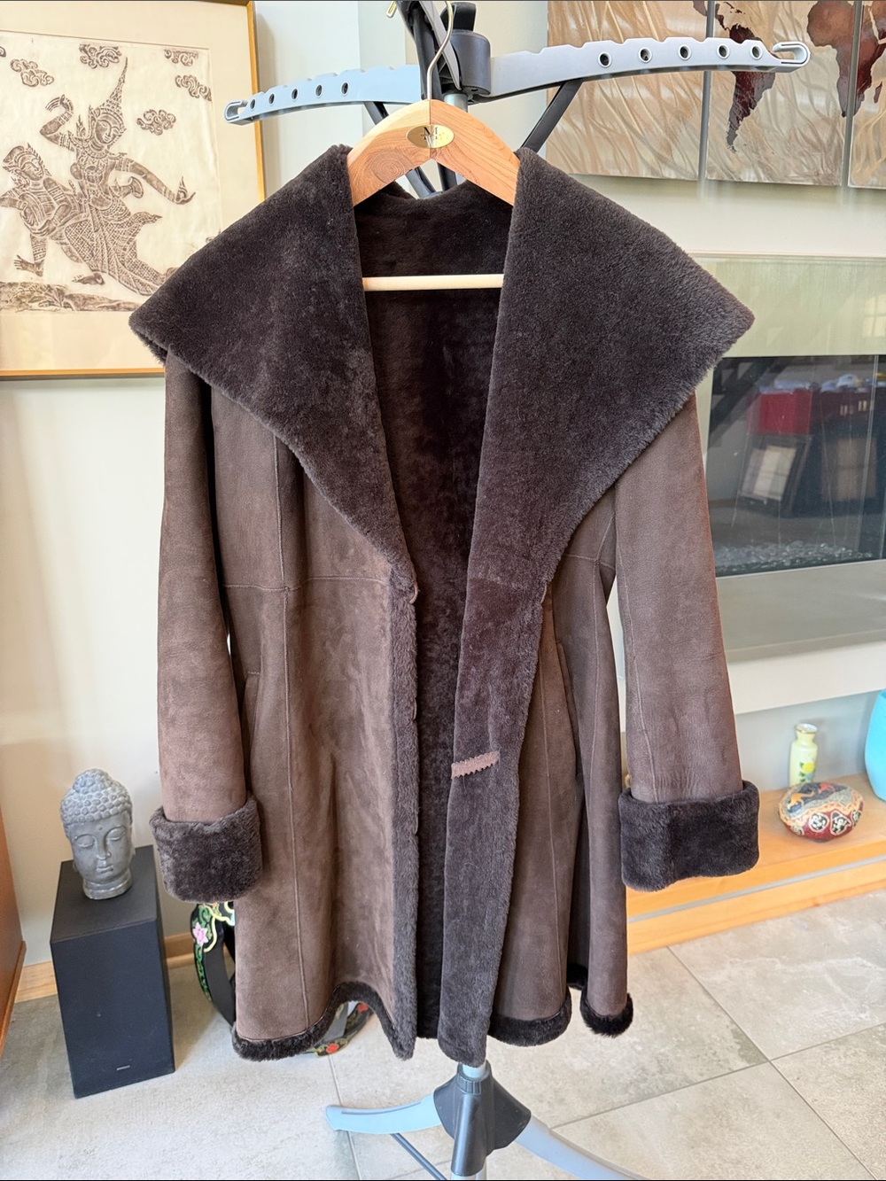Blue Duck Chocolate Brown Shearling Coat with Wide Collar Hood - Women Size S - Picture 4 of 11
